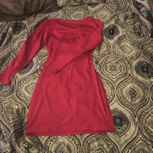 Red dress, slit back